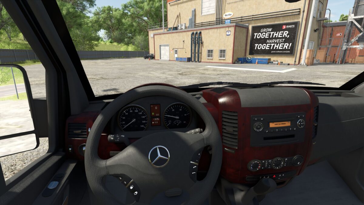Mercedes Benz Sprinter Pickup v 1.2.0.1